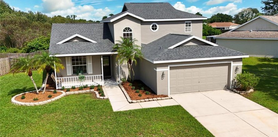 House in Parrish, Florida 3 bedrooms, 188.03 sq.m. № 2411691