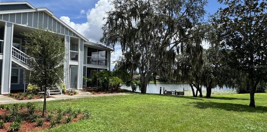 Condominio en Lake Mary, Florida, 2 dormitorios № 1916529