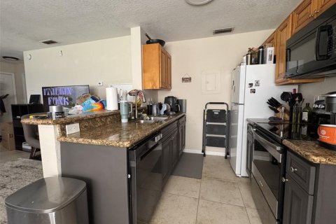 Condominio en alquiler en Lake Mary, Florida, 2 dormitorios, 84.73 m2 № 1916529 - foto 7