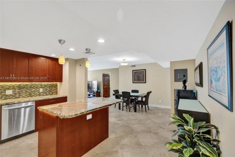 Condominio en venta en Hollywood, Florida, 2 dormitorios, 115.2 m2 № 1963394 - foto 15