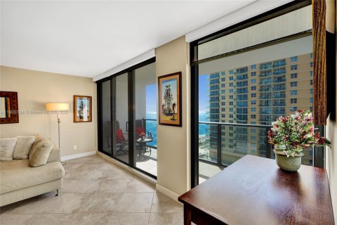 Condominio en venta en Hollywood, Florida, 2 dormitorios, 115.2 m2 № 1963394 - foto 13