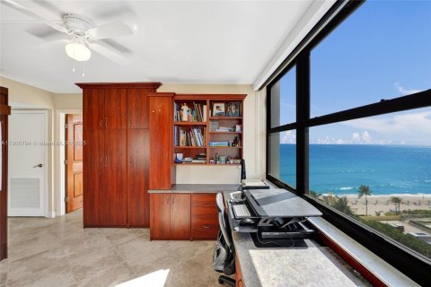 Condominio en venta en Hollywood, Florida, 2 dormitorios, 115.2 m2 № 1963394 - foto 25