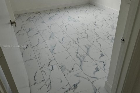 Condo in Aventura, Florida, 2 bedrooms № 1694157 - photo 13