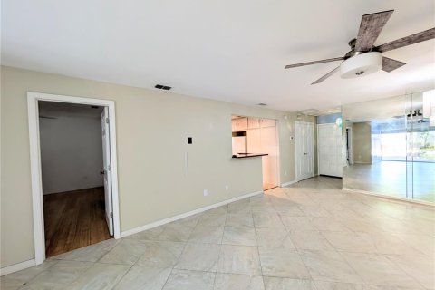 Casa en alquiler en Bradenton, Florida, 2 dormitorios, 107.21 m2 № 1883183 - foto 18