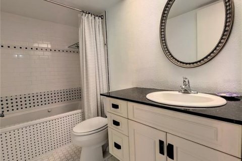 Casa en alquiler en Bradenton, Florida, 2 dormitorios, 107.21 m2 № 1883183 - foto 8