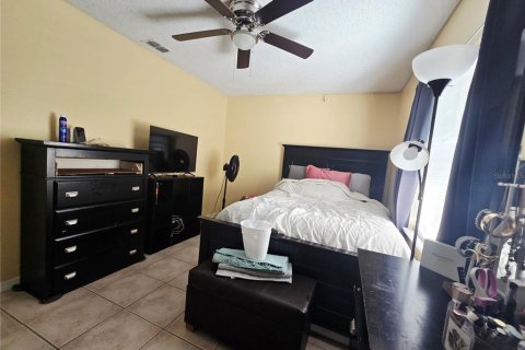 House in Deltona, Florida 3 bedrooms, 130.62 sq.m. № 1902507 - photo 17