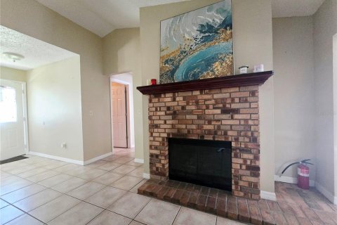 House in Deltona, Florida 3 bedrooms, 130.62 sq.m. № 1902507 - photo 9