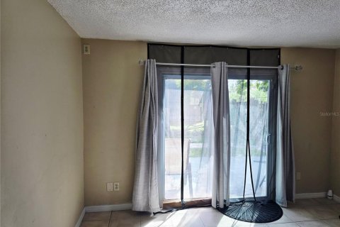 House in Deltona, Florida 3 bedrooms, 130.62 sq.m. № 1902507 - photo 13