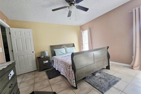 House in Deltona, Florida 3 bedrooms, 130.62 sq.m. № 1902507 - photo 19