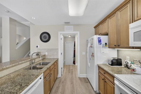 House in Englewood, Florida 3 bedrooms, 191.94 sq.m. № 1898952 - photo 7