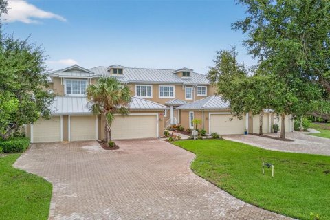 House in Englewood, Florida 3 bedrooms, 191.94 sq.m. № 1898952 - photo 27
