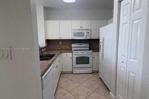 Touwnhouse à louer à Homestead, Floride: 3 chambres, 106.93 m2 № 2266105 - photo 3