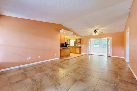 Casa en venta en Odessa, Florida, 4 dormitorios, 209.12 m2 № 2151780 - foto 11
