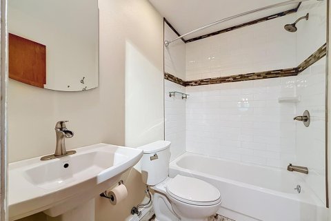 Casa en venta en Odessa, Florida, 4 dormitorios, 209.12 m2 № 2151780 - foto 29