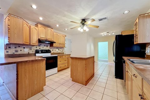 Casa en venta en Odessa, Florida, 4 dormitorios, 209.12 m2 № 2151780 - foto 16