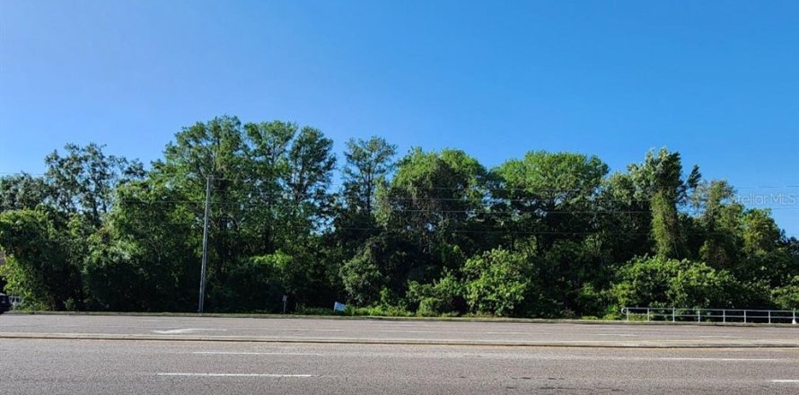 Land in New Port Richey, Florida № 405639