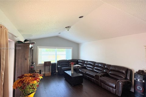 Villa ou maison à vendre à Pembroke Pines, Floride: 5 chambres № 1966813 - photo 22