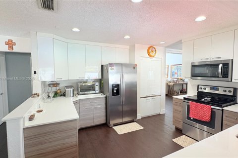 Villa ou maison à vendre à Pembroke Pines, Floride: 5 chambres № 1966813 - photo 18