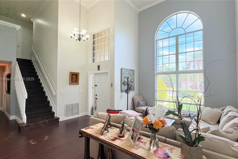 Villa ou maison à vendre à Pembroke Pines, Floride: 5 chambres № 1966813 - photo 13