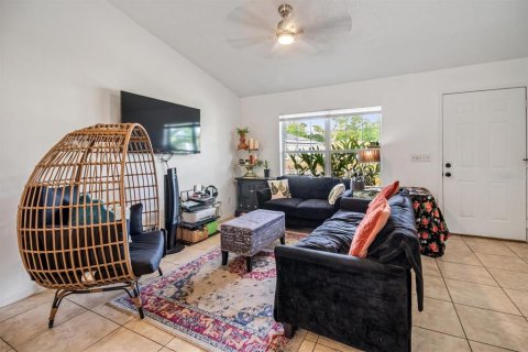 Casa en venta en Palm Coast, Florida, 3 dormitorios, 99.87 m2 № 1733401 - foto 9