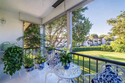Condominio en venta en Pembroke Pines, Florida, 2 dormitorios, 108.7 m2 № 1937411 - foto 22