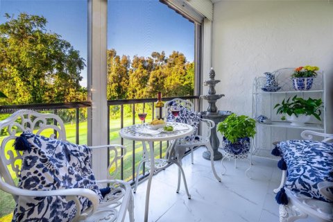 Condominio en venta en Pembroke Pines, Florida, 2 dormitorios, 108.7 m2 № 1937411 - foto 7