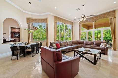 House in Davie, Florida 6 bedrooms, 609.81 sq.m. № 2063644 - photo 14