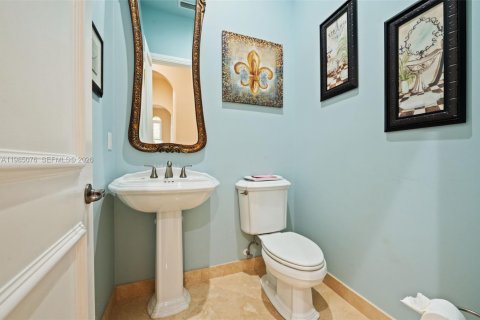 House in Davie, Florida 6 bedrooms, 609.81 sq.m. № 2063644 - photo 16