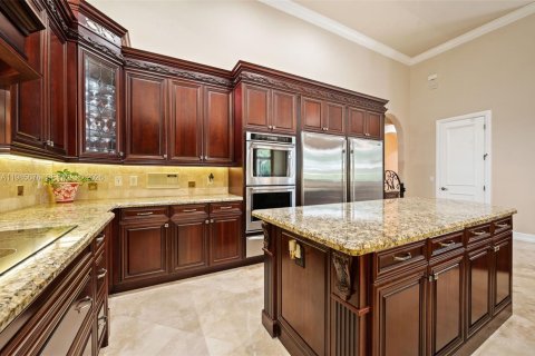 House in Davie, Florida 6 bedrooms, 609.81 sq.m. № 2063644 - photo 20
