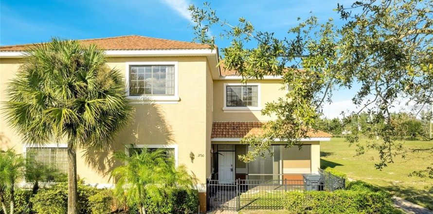 Touwnhouse à Poinciana, Floride 3 chambres, 135.27 m2 № 2106703