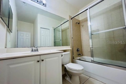 Touwnhouse à louer à Poinciana, Floride: 3 chambres, 135.27 m2 № 2106703 - photo 12
