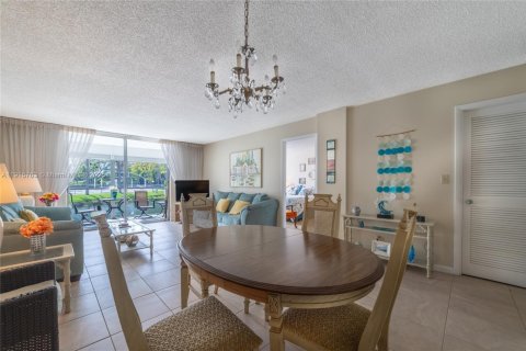 Condo in Dania Beach, Florida, 1 bedroom  № 1970759 - photo 6