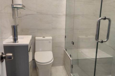 Villa ou maison à vendre à Miami, Floride: 4 chambres, 136.19 m2 № 1966483 - photo 13