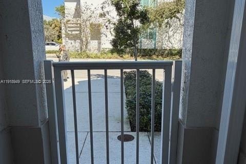 Touwnhouse à louer à Davie, Floride: 3 chambres, 131.74 m2 № 1973354 - photo 25