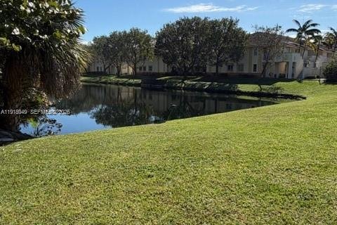 Touwnhouse à louer à Davie, Floride: 3 chambres, 131.74 m2 № 1973354 - photo 14