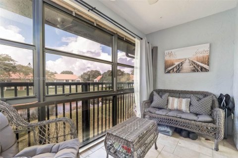 Condominio en venta en Deerfield Beach, Florida, 3 dormitorios, 102.19 m2 № 1947175 - foto 21