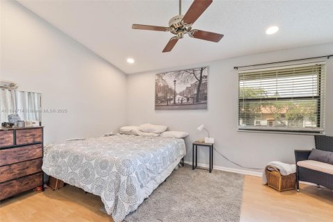 Condominio en venta en Deerfield Beach, Florida, 3 dormitorios, 102.19 m2 № 1947175 - foto 9