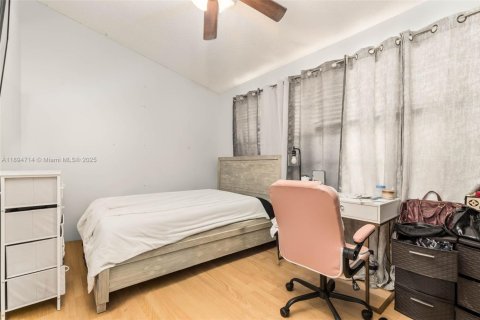 Condominio en venta en Deerfield Beach, Florida, 3 dormitorios, 102.19 m2 № 1947175 - foto 16