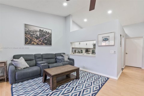 Condominio en venta en Deerfield Beach, Florida, 3 dormitorios, 102.19 m2 № 1947175 - foto 6