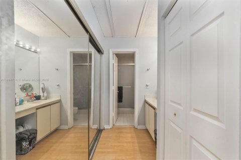 Condominio en venta en Deerfield Beach, Florida, 3 dormitorios, 102.19 m2 № 1947175 - foto 11