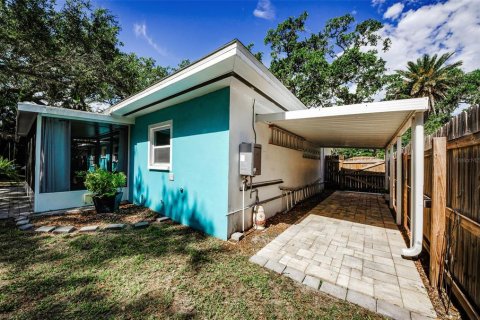 House in Dunedin, Florida 2 bedrooms, 105.72 sq.m. № 1840107 - photo 24