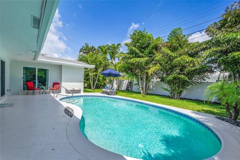 Casa en venta en Fort Lauderdale, Florida, 3 dormitorios, 129.23 m2 № 1732349 - foto 3