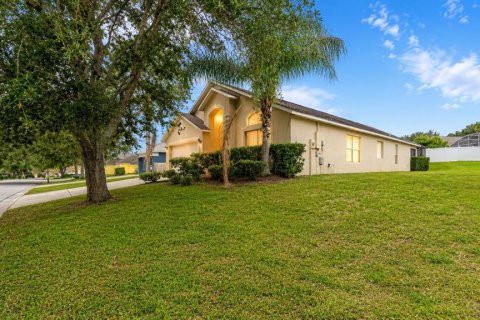 Villa ou maison à vendre à Haines City, Floride: 4 chambres, 177.63 m2 № 2120976 - photo 21