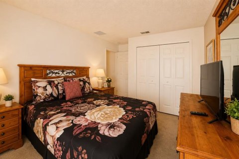 Villa ou maison à vendre à Haines City, Floride: 4 chambres, 177.63 m2 № 2120976 - photo 18