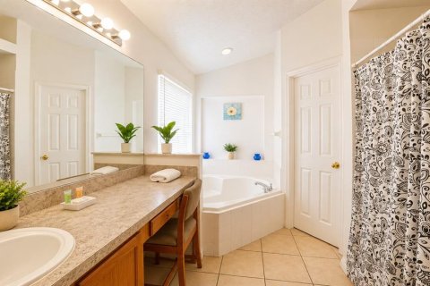 Villa ou maison à vendre à Haines City, Floride: 4 chambres, 177.63 m2 № 2120976 - photo 15