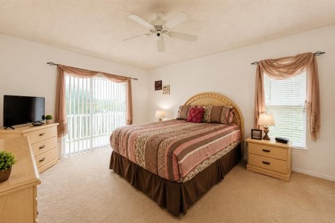 Villa ou maison à vendre à Haines City, Floride: 4 chambres, 177.63 m2 № 2120976 - photo 13