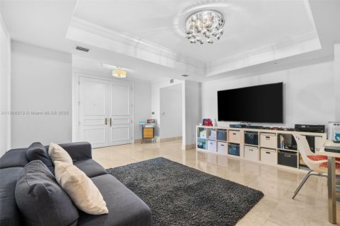 Condo in Aventura, Florida, 2 bedrooms  № 2012707 - photo 7