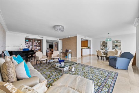 Condo in Aventura, Florida, 2 bedrooms  № 2012707 - photo 4