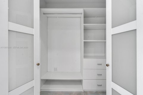 Купить виллу или дом в Майами-Бич, Флорида 4 спальни, 312.34м2, № 2043694 - фото 10