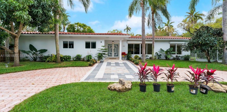 Дом в Майами-Бич, Флорида 4 спальни, 312.34м2 № 2043694